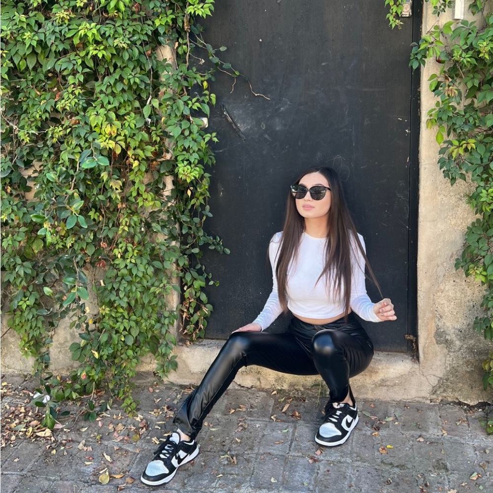 SHEIN PETITE Elastic Waist Slit Hem PU Leather Skinny Pants